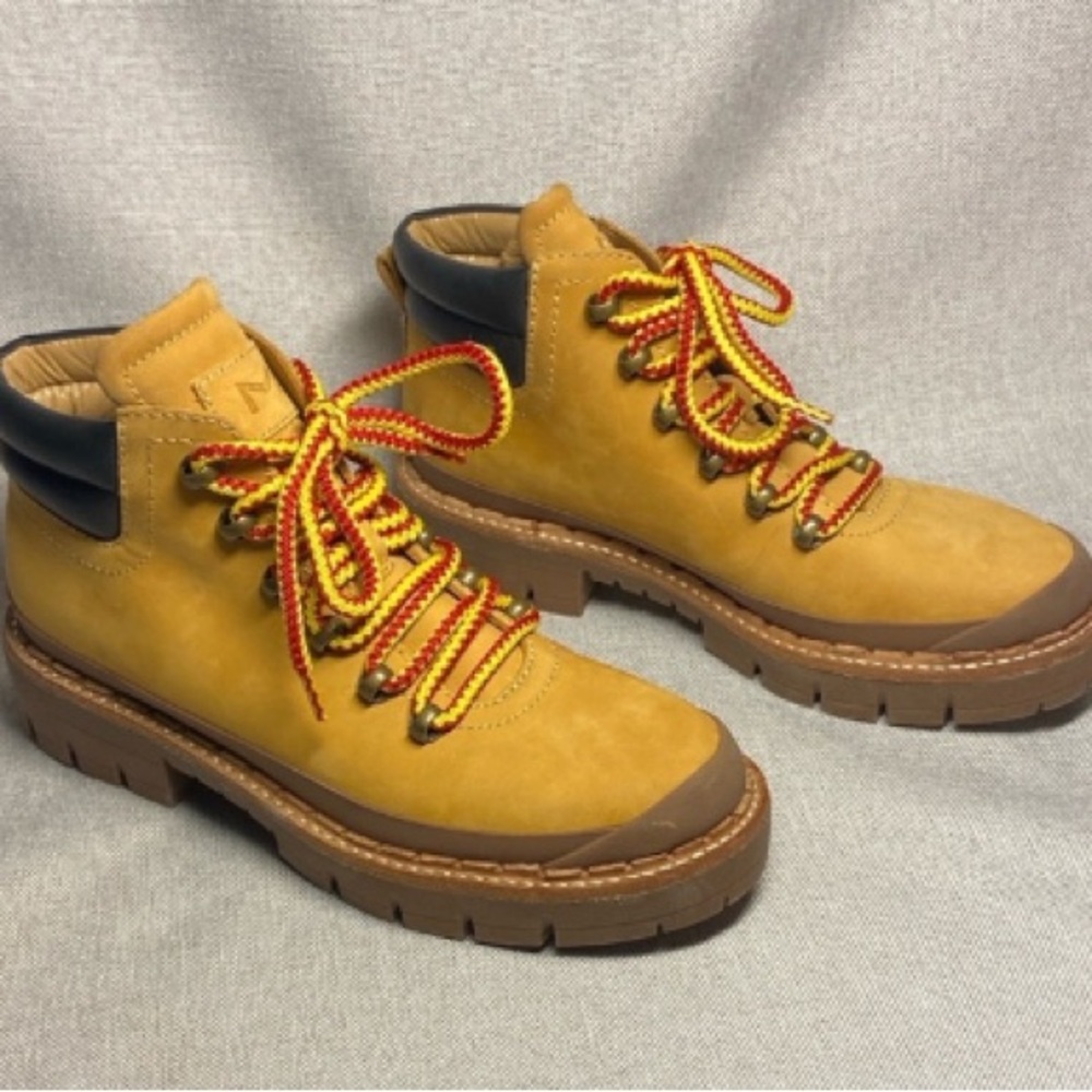 Marc Fisher LTD Cairy Hiking Boot Women's Size 7